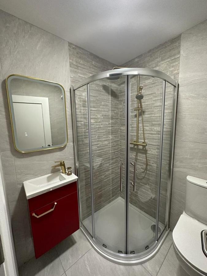 Mary Mullen'S Rooms Eyre Square. Galway Exteriér fotografie