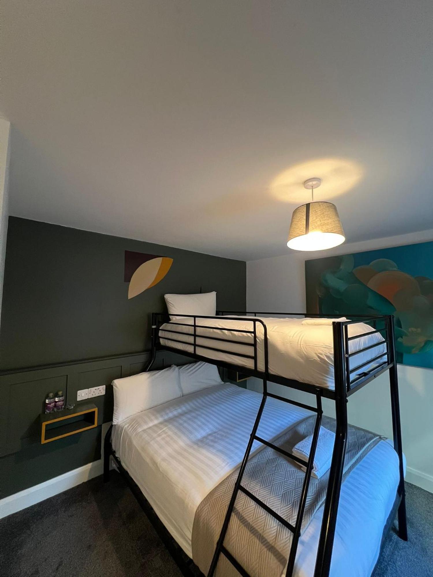 Mary Mullen'S Rooms Eyre Square. Galway Exteriér fotografie
